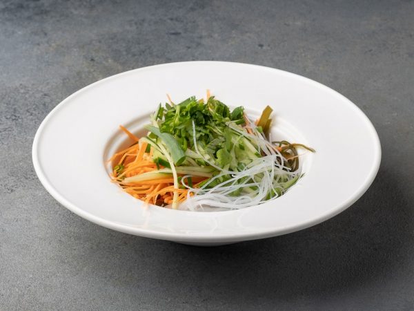 Салат с хрустальной  лапшой и овощами 	拌三丝